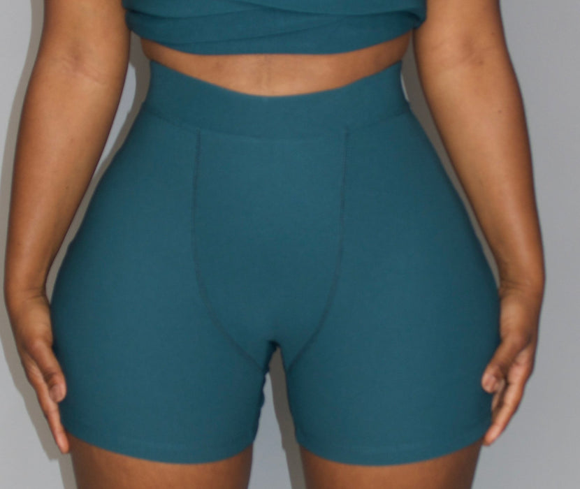 SHORTS - Curvy Gyals